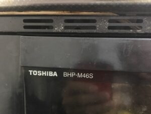 電気オーブンそのままでIHのみを取り替える工事　IHヒーター　品番位置　東芝BHP-M46S